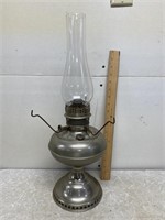 Antique Rayo Oil Lamp & Chimney