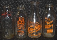 (4) Vintage Milk Bottles: Newton Superior & Hesson