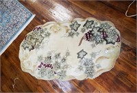 Grape and Ivy Pattern Throw Rug