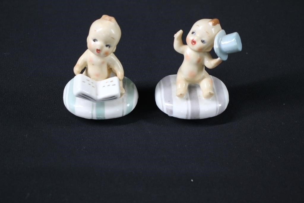 2 pcs Porcelain Piano Babies