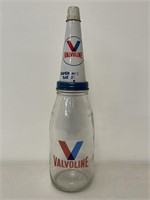 VALVOLINE Tin Top On VALVOLINE 1 Quart Oil Bottle