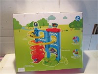 NEW MULTY STOREY CAR PARK TOY SET