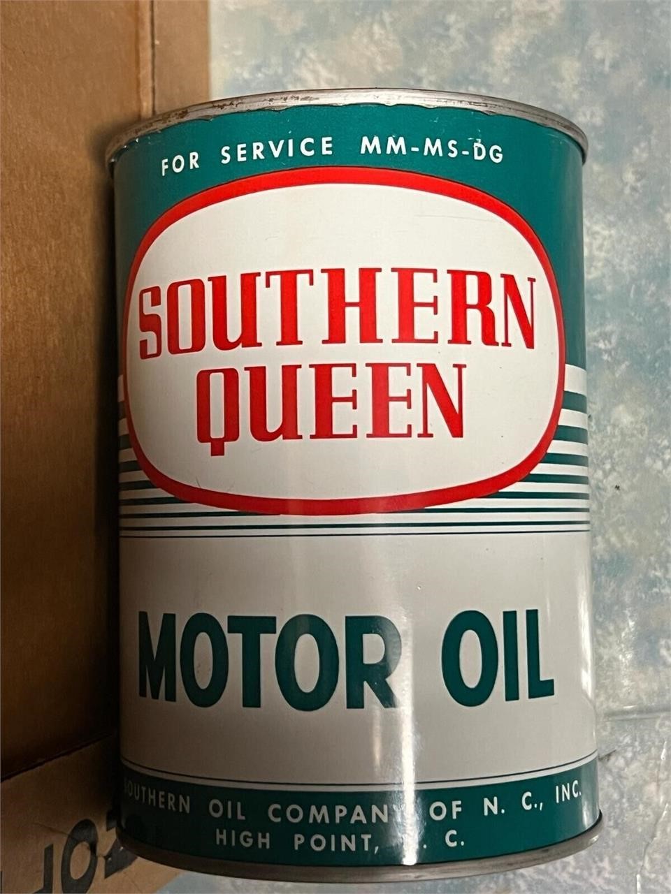 VINTAGE   1960’s SOUTHERN QUEEN Motor Oil Can
