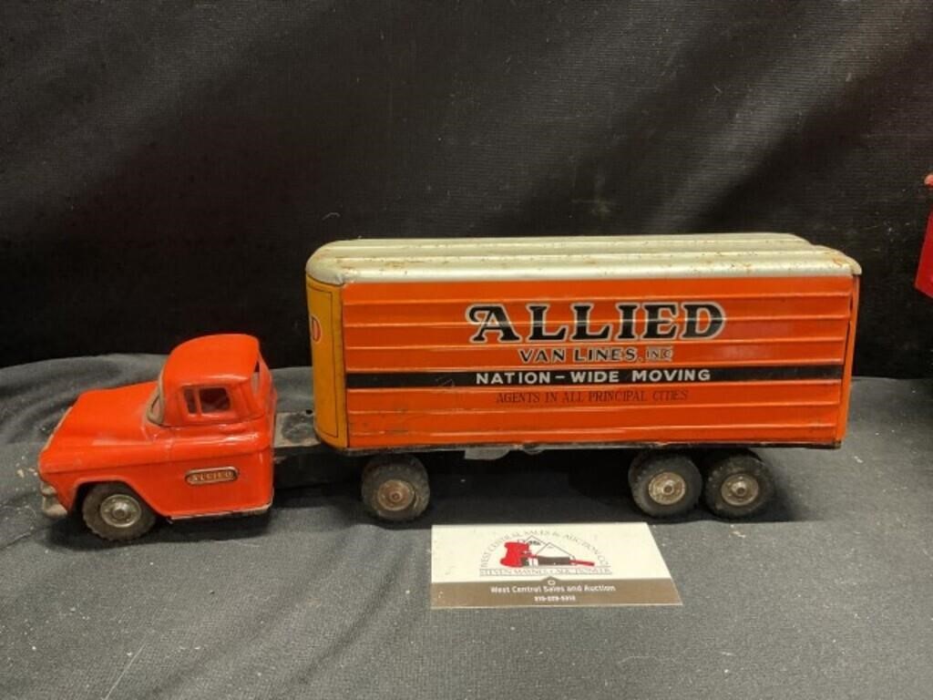 Allied Van Lines Truck and Trailer