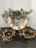 Bark covered wreath & 2 candle rings