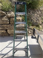6FT fiberglass step ladder