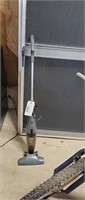 SMALL BISSEL VACUUM