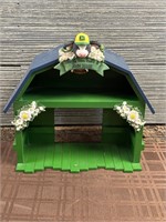 Enesco John Deere Barn