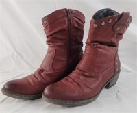 Rieker size 39 Woman's Boots, Zipper Sides, Very