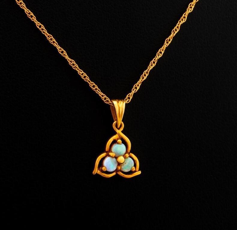 14K Yellow Gold Opal Pendant Necklace