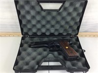 Taurus PT99 9mm Para with 1 mag and hard case.