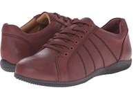 Softwalk Women's Hickory Fashion Sneaker size 6N