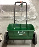 Scotts AccuGreen 3000 lawn seeder