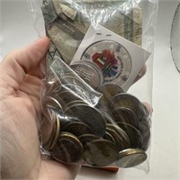 BAG OF MIXED FOREIGN COINS / CURRENCY