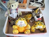 Box lot of 5 stuffed animals, 3 Garfield