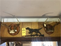 5 Sets Deer Antlers And Metal Dog Over Gun