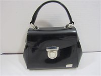 Small Beijo Classic Patent Leather Purse