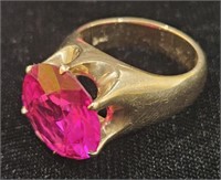 Vintage 14k Yellow Gold pink stone Ring Size 11