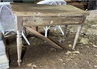 ANTIQUE WOODEN DESK IN NEED OF REPAIR