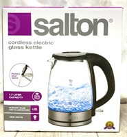 Salton Cordless Electric Glass Kettle *pre-owned