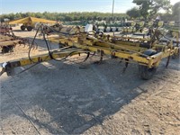 14-foot Hyd Pull Type Field Chisel