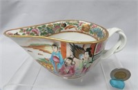 Rose Medallion Chinese Export sauce boat, 19th c.