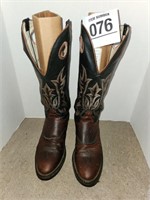Vibram leather cowboy boots sz 9D?