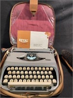 Vintage Royalite Portable Typewriter W/ Case