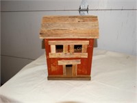 Wood country house 12"