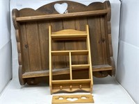 -2 wooden shelves with pegs
