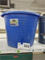 Blue 17 Gallon Tub