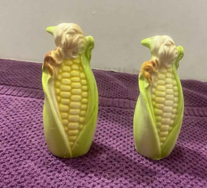 Vintage Corn on the Cob Salt/Pepper Shakers, Japan