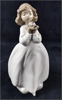 Nao Lladro Porcelain Girl The Flower Girl Spain