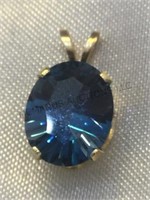 14k gold & blue topaz pendant