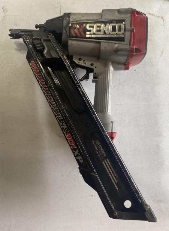 Senco SN901XP Pneumatic Clipped Head Nailer