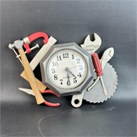 Vintage Plastic Tool Clock