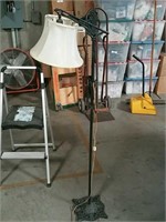 Floor lamp