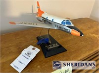 NORTH AMERICAN AVIATION T-39 SABRELINER DESKTOP MO