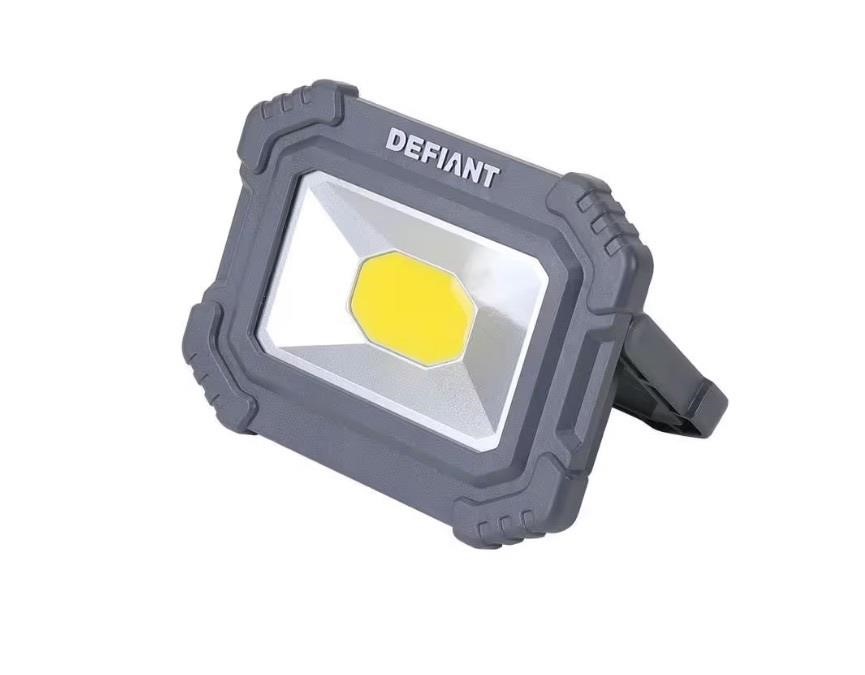 Defiant 1200 Lumens Magnetic Utility Light
