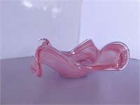 Vase verre soufflé, forme hélicoïdale; tons rosés