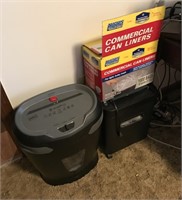 2 PAPER SHREDDERS & 10 GALLON BAGS