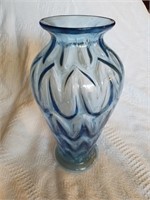 ca. 1940 Fenton blue vase