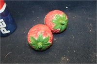 CERAMIC STRAWBERRY DECORATIONS