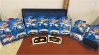 Miscellaneous lot of 8 Hot wheels 6 are New on