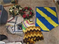 tote,blankets & wreath's