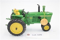 1/16 Scale, Model 4020 Diesel Tractor