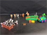 Toy barnyard figurines