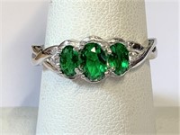.925 Silver Green Emerald Ring Sz 9   R