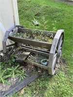 Wagon Wheel Plant Stand