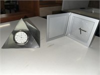 2-SMALL CLOCKS